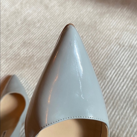 Manolo Blahnik Gray Patent Leather Pointed Pumps Closed Toe Heels Size 7.5 - Picture 15 of 16